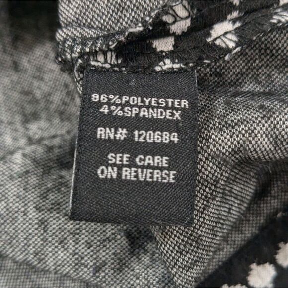 Torrid Black White Dot Pattern Blazer Jacket 2 Buttons Collared Pockets Plus 3X - Picture 9 of 10